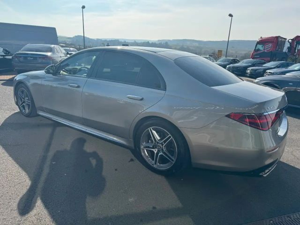 Mercedes-Benz S-Klasse