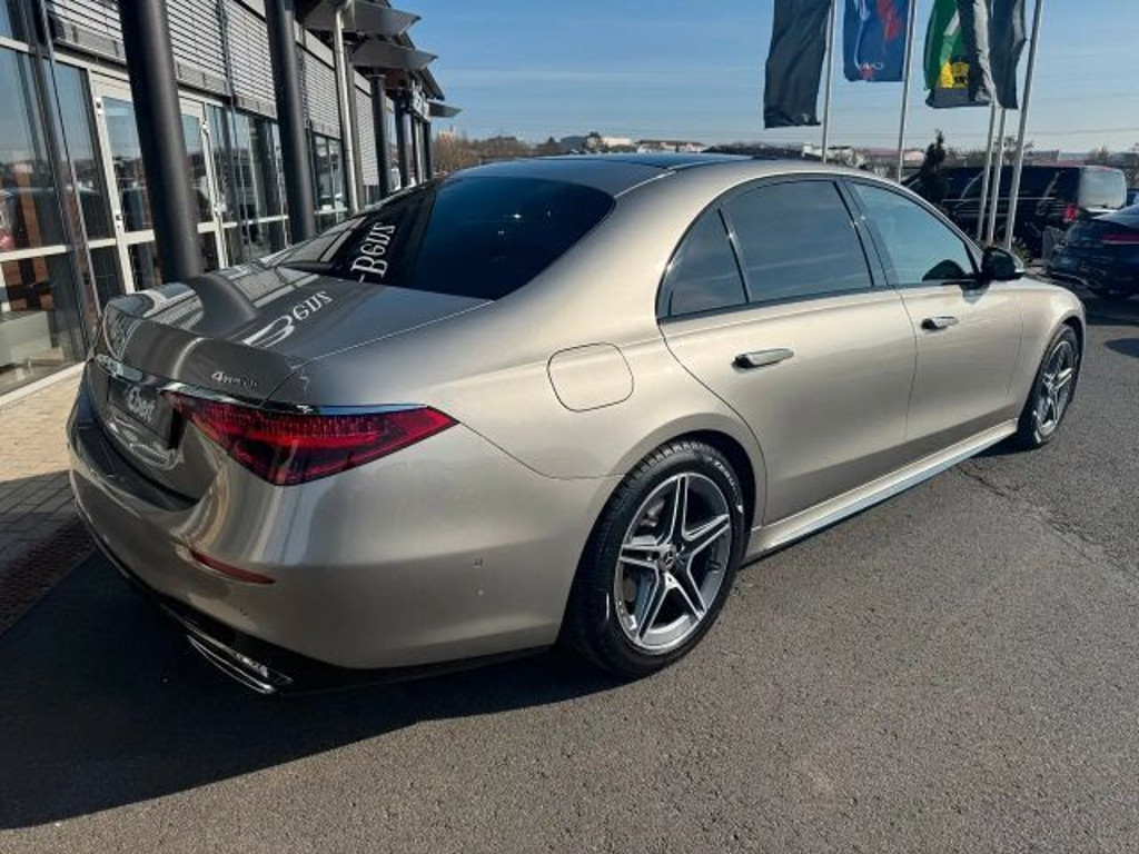 Mercedes-Benz S-Klasse