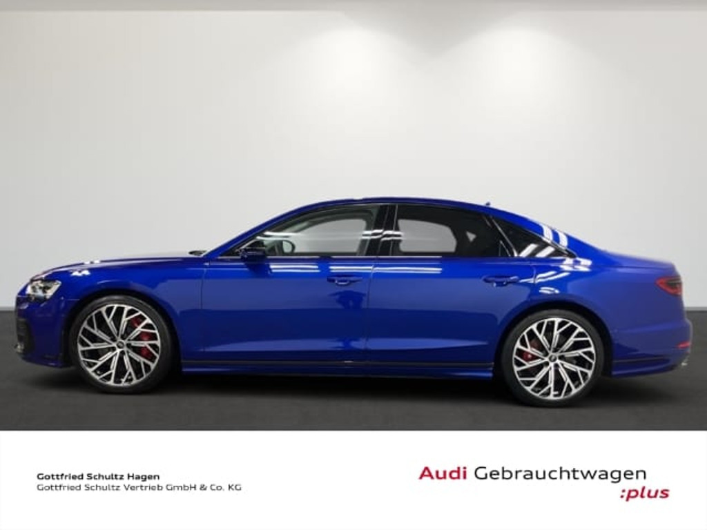 Audi S8