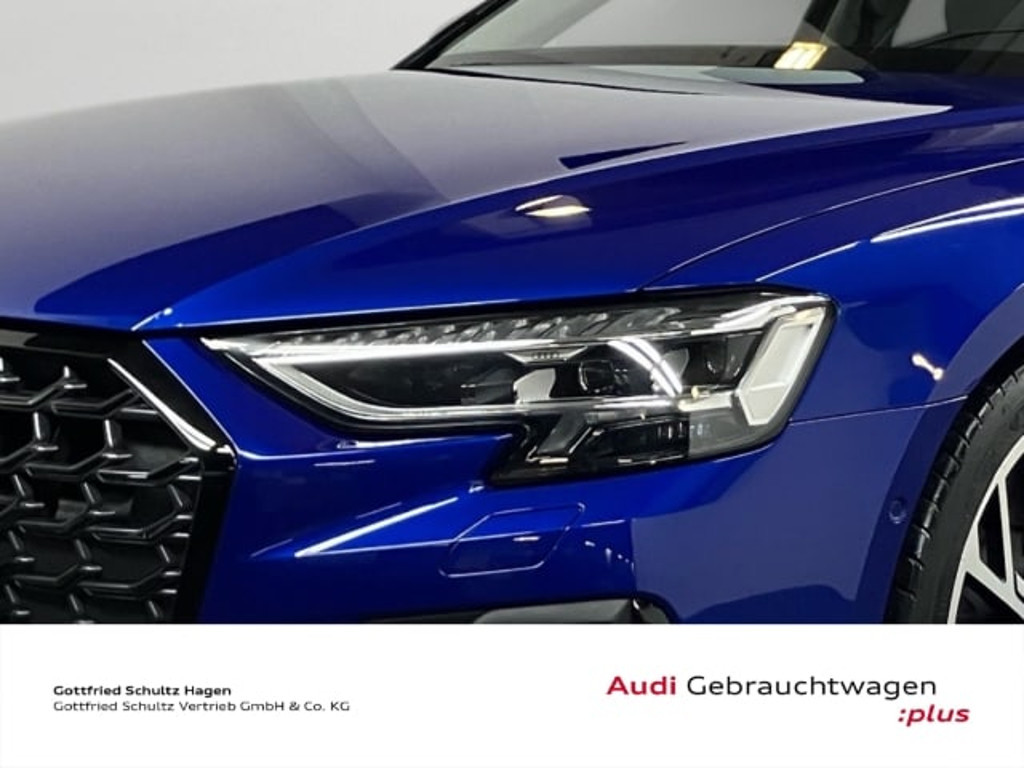 Audi S8