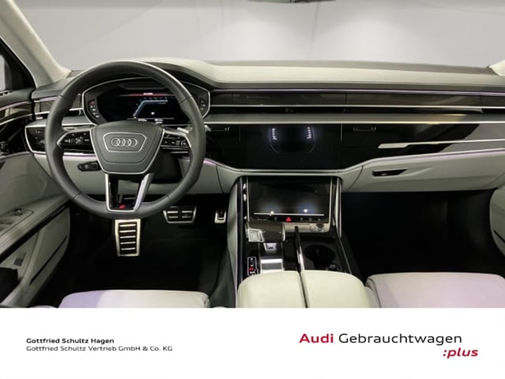Audi S8