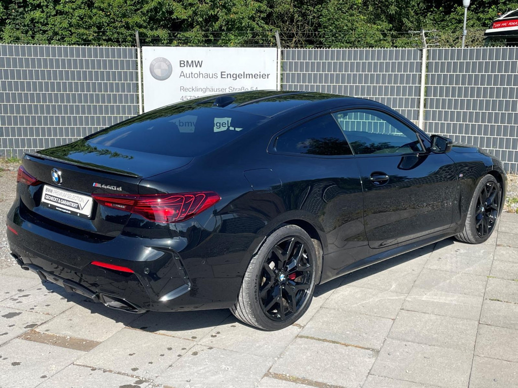 BMW M440