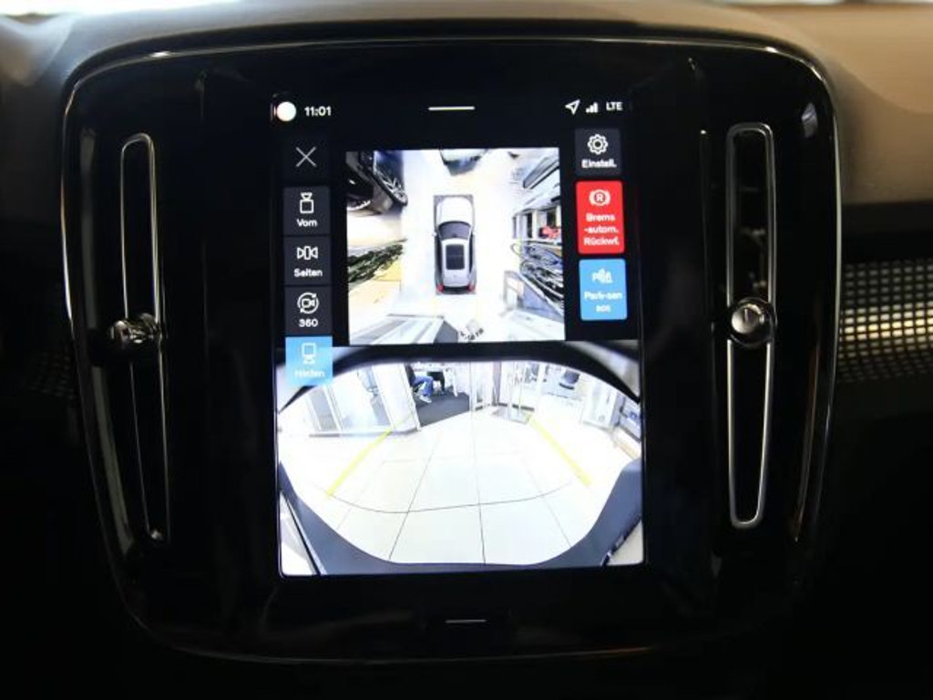 Volvo EX40