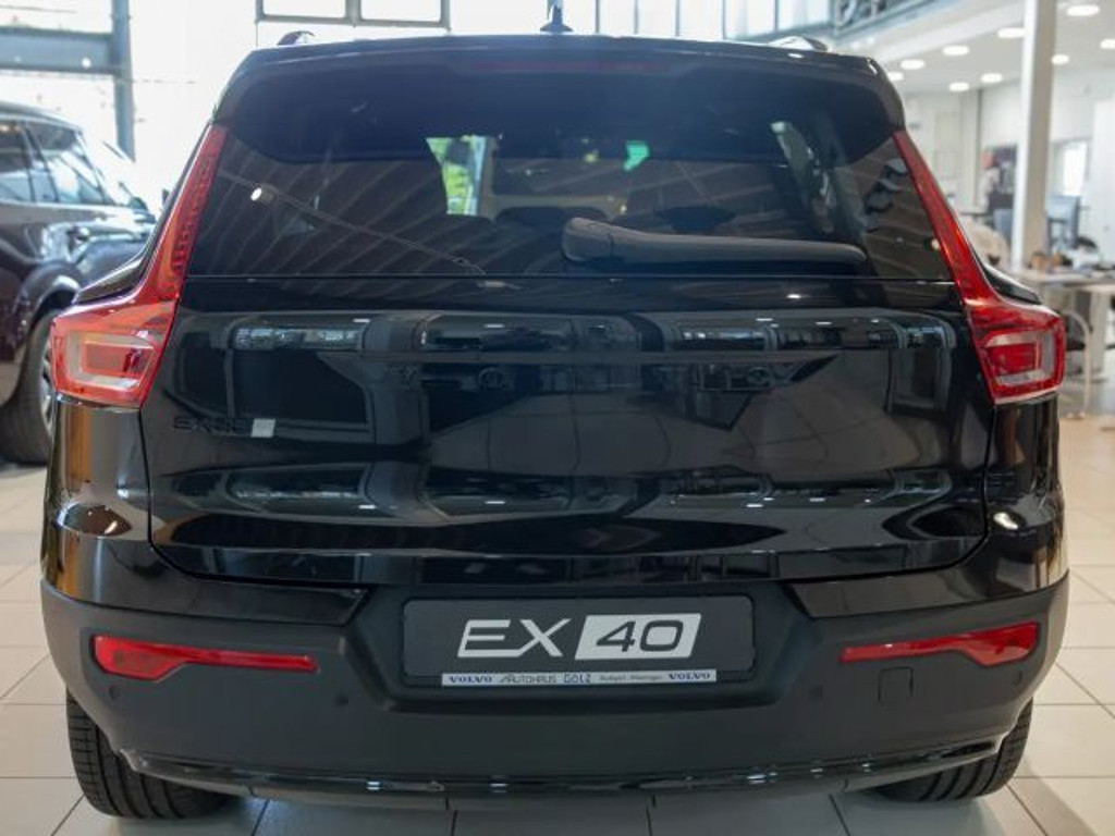 Volvo EX40