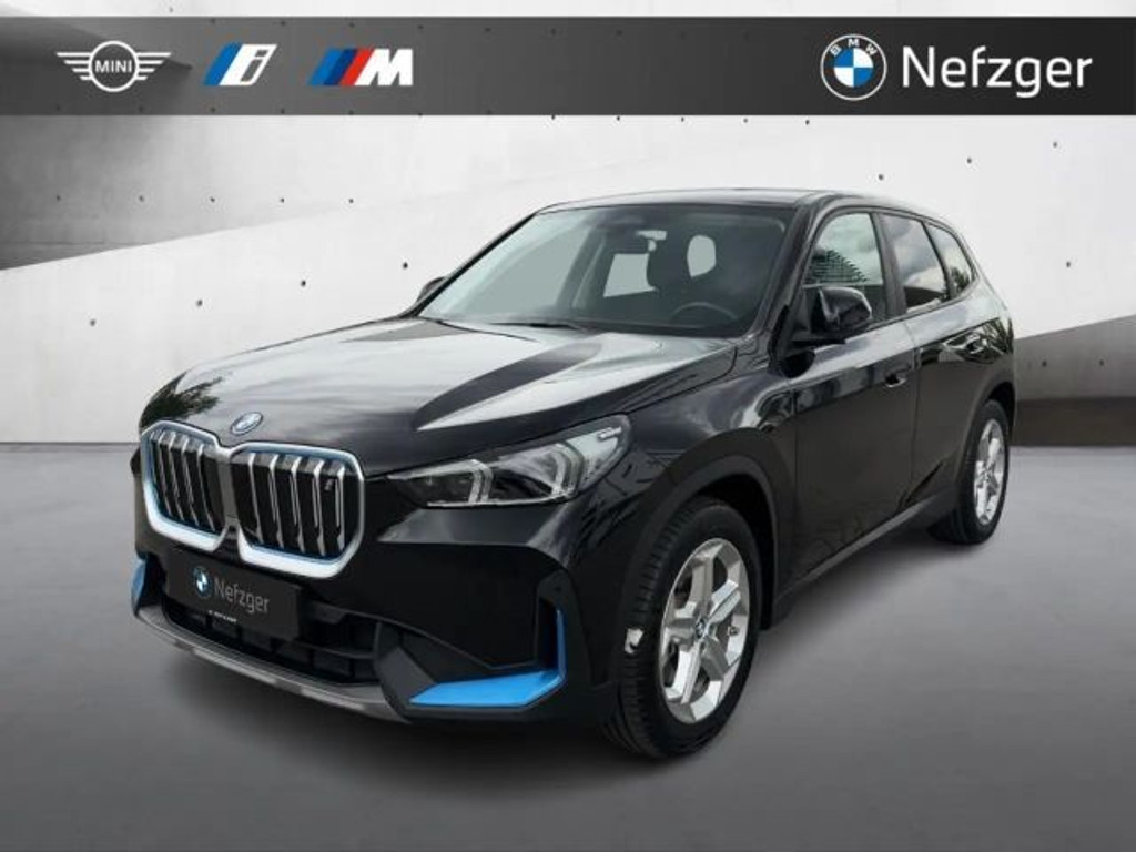 BMW iX1 xDrive30