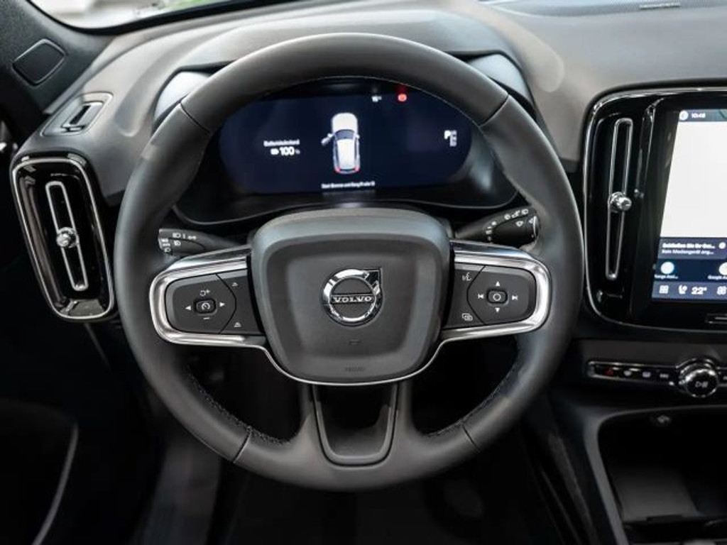 Volvo EX40