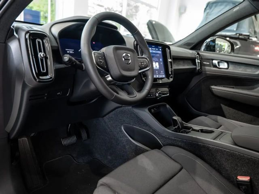 Volvo EX40