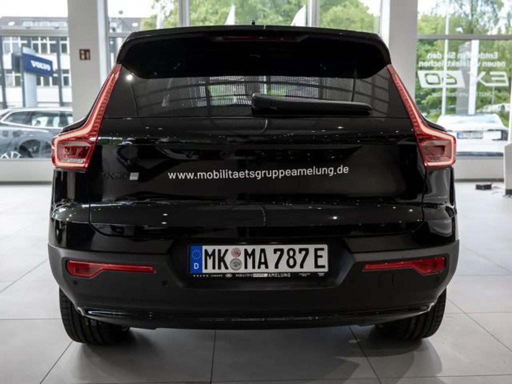 Volvo EX40