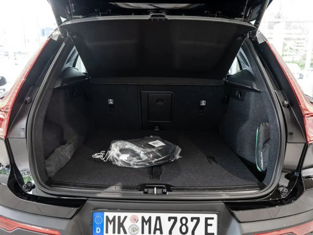 Volvo EX40