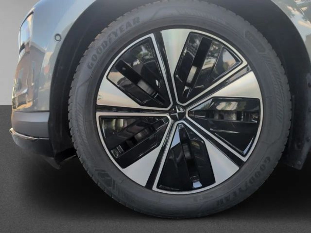 Polestar 4