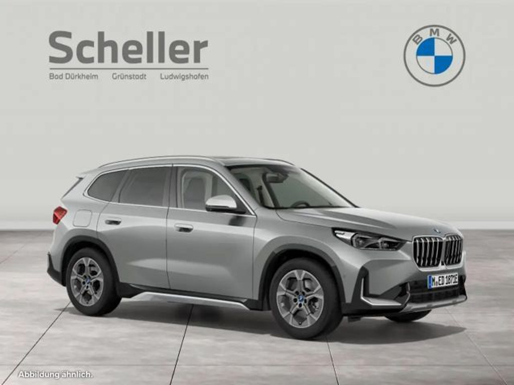 BMW iX1