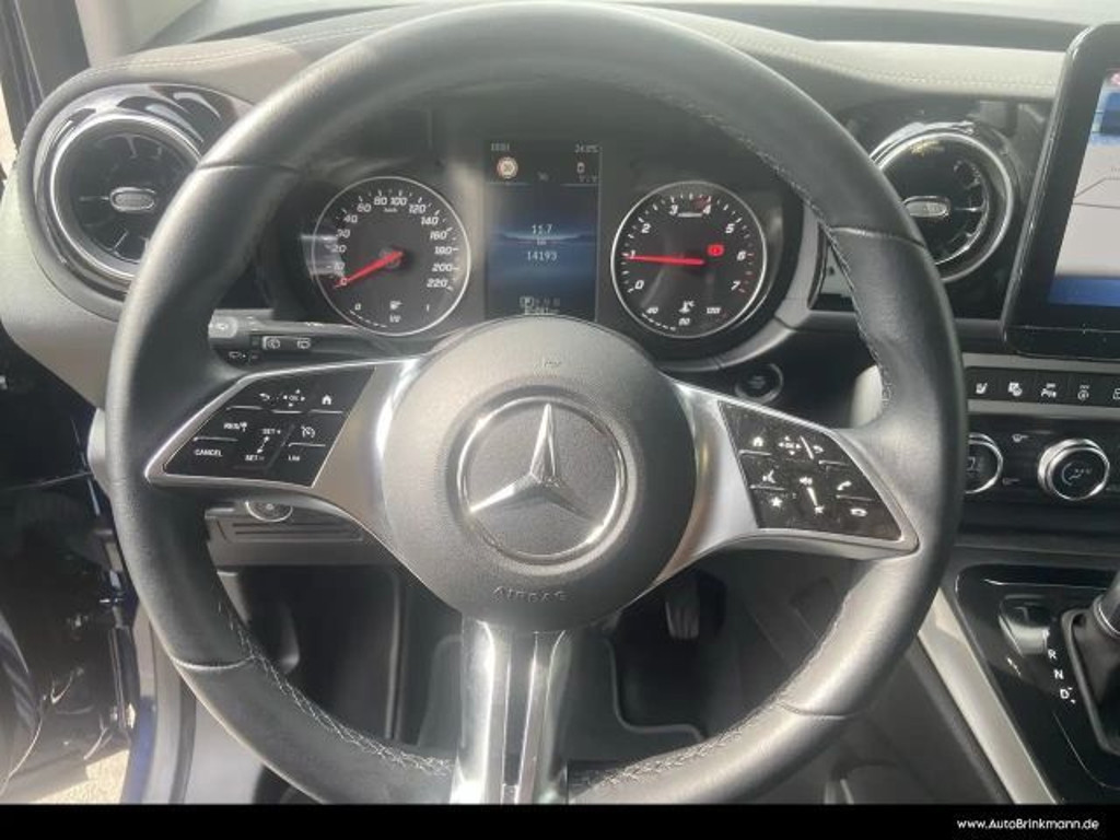 Mercedes-Benz T 180