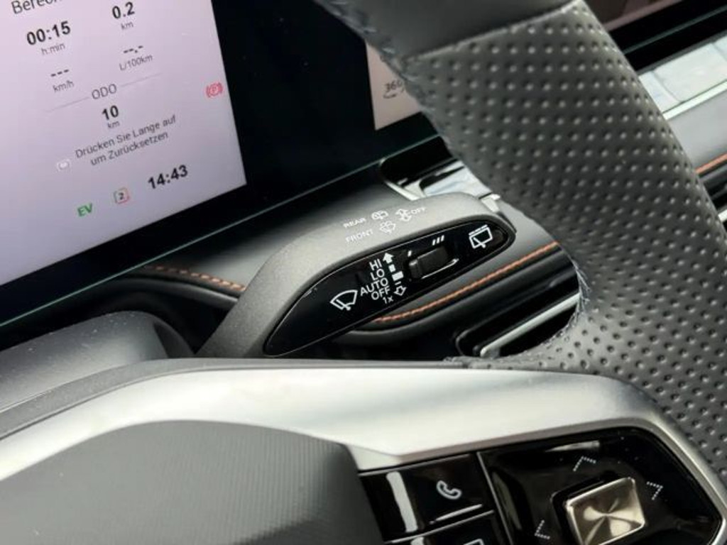 MG HS
