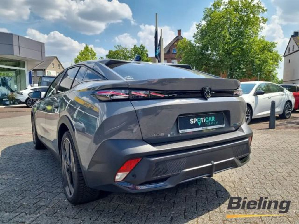 Peugeot 408