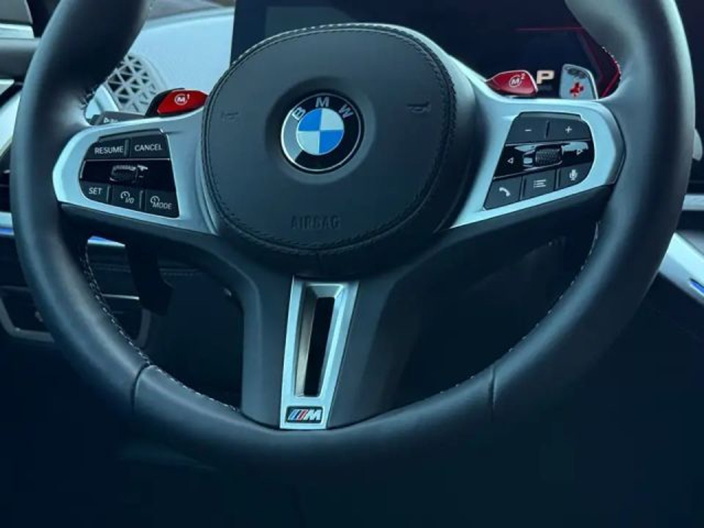 BMW XM