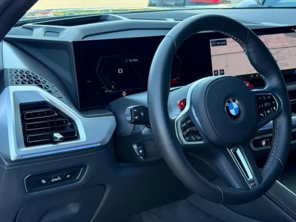 BMW XM