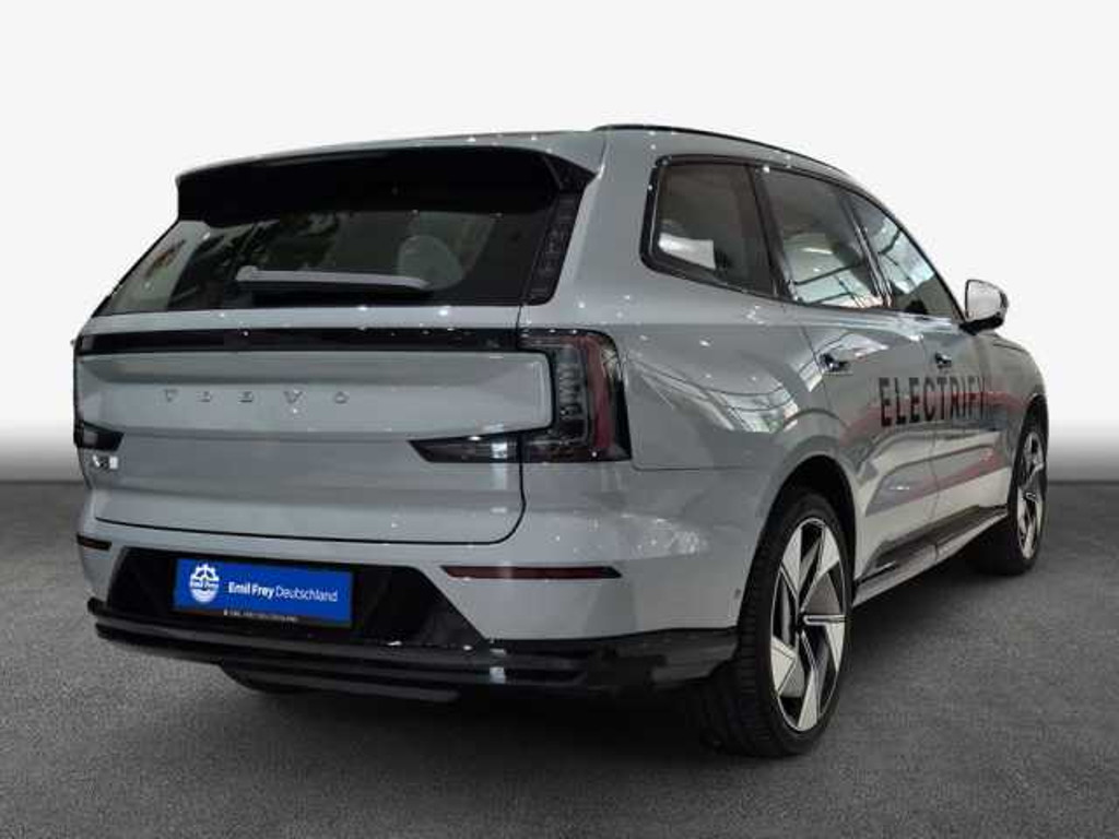 Volvo EX90