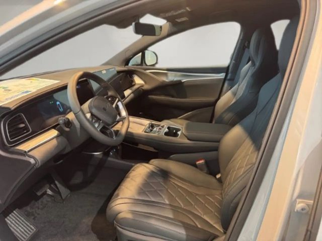 BYD Sealion 7