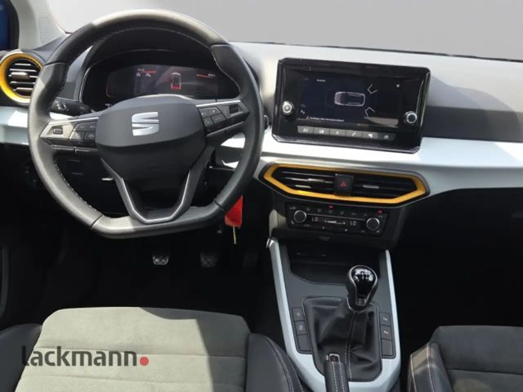 Seat Arona