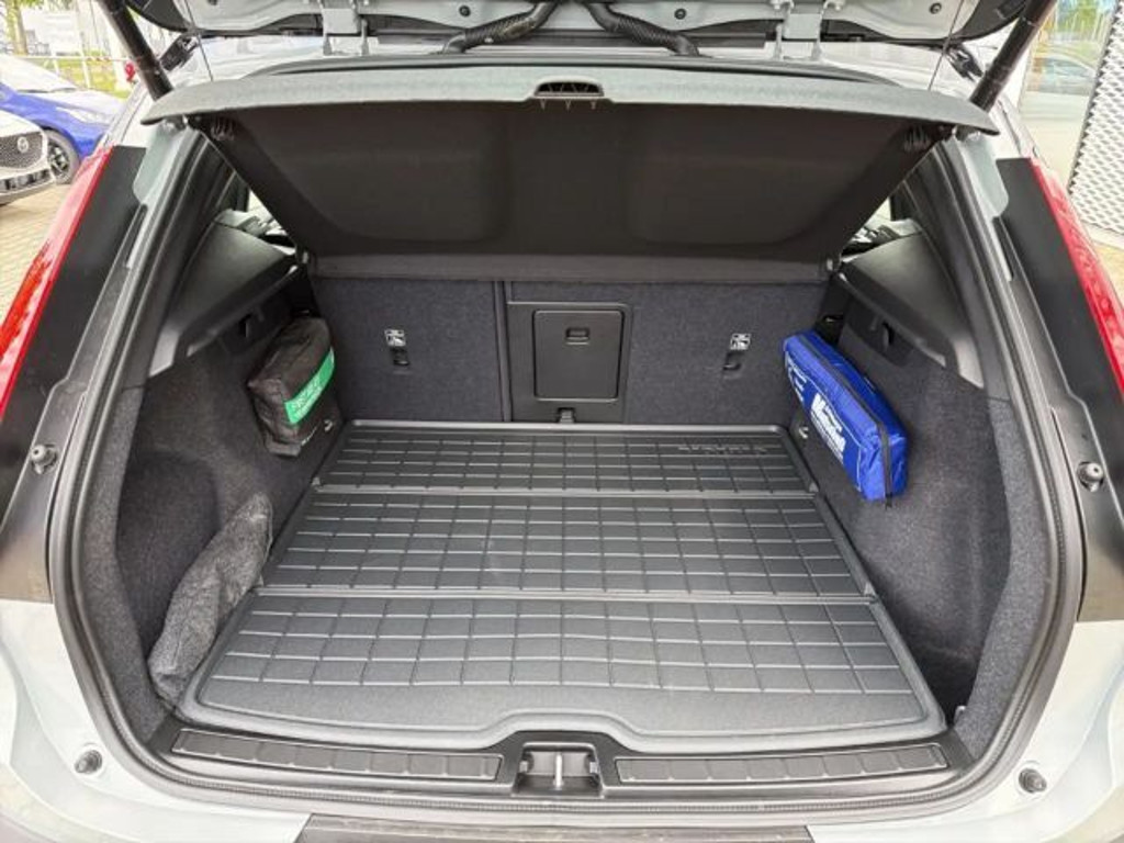 Volvo EX40