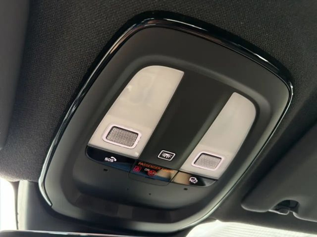 Volvo EX40