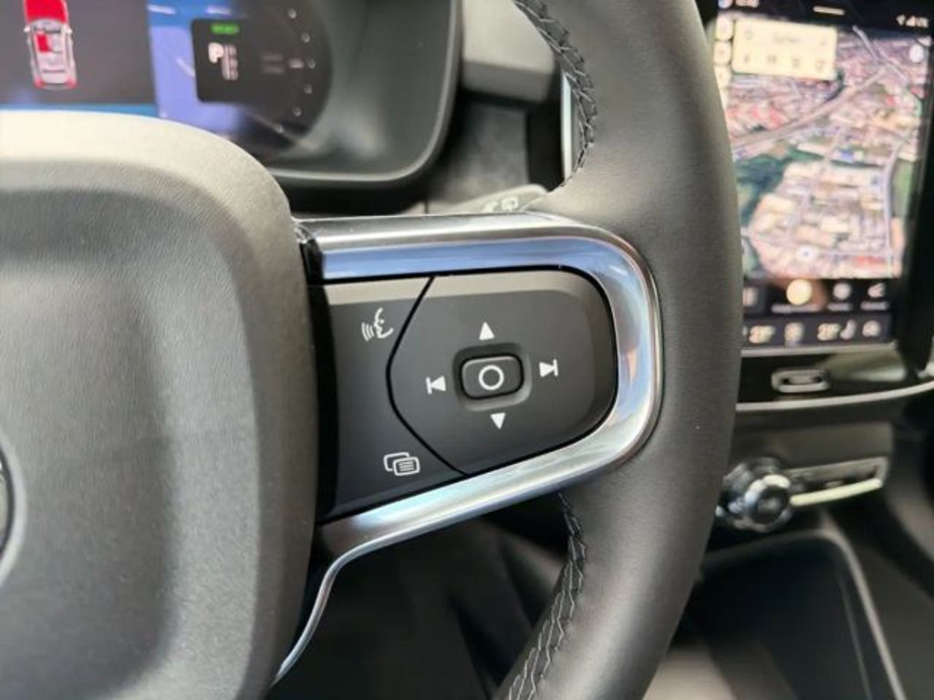 Volvo EX40
