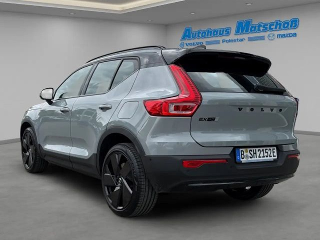 Volvo EX40