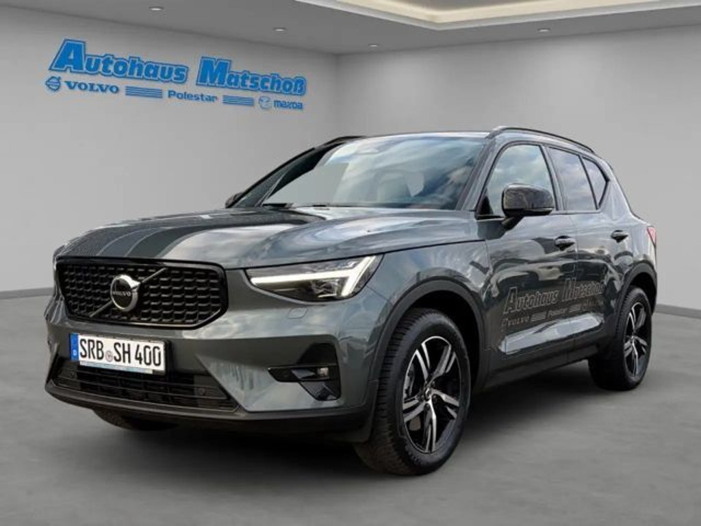 Volvo XC40 Plus Dark