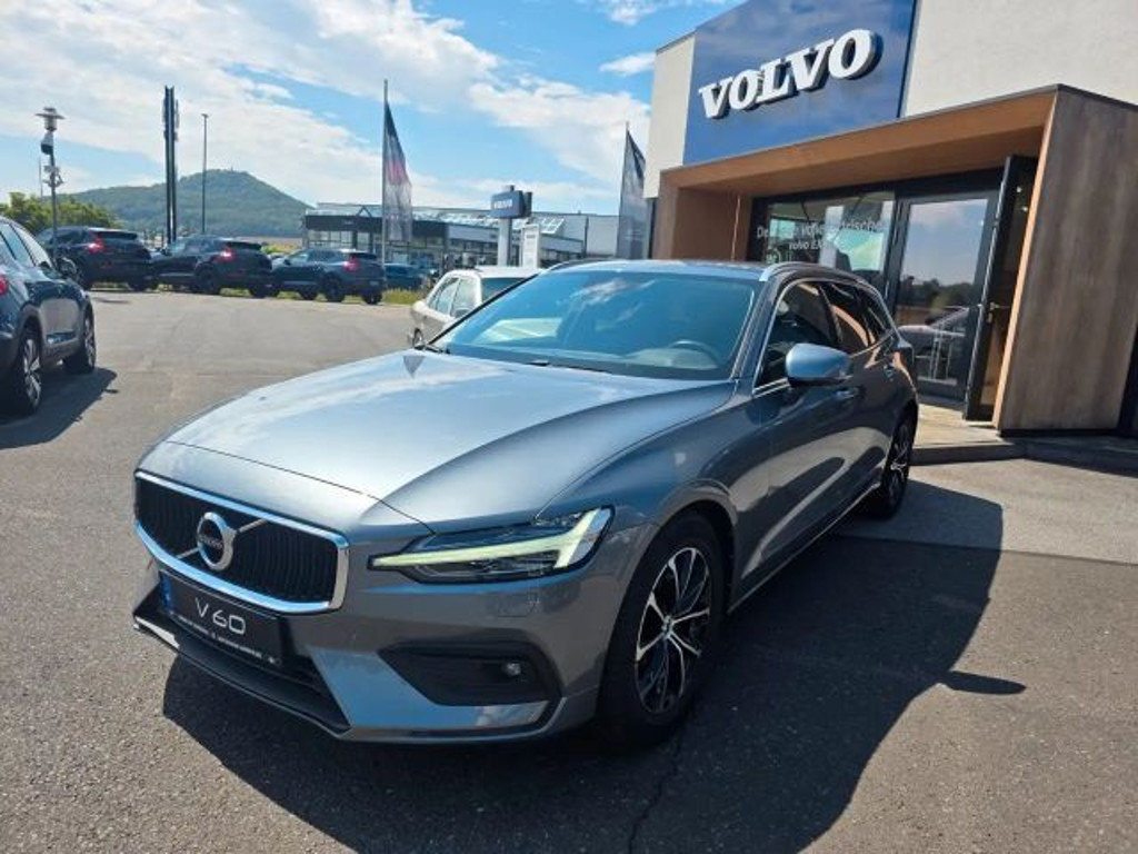 Volvo V60 Momentum