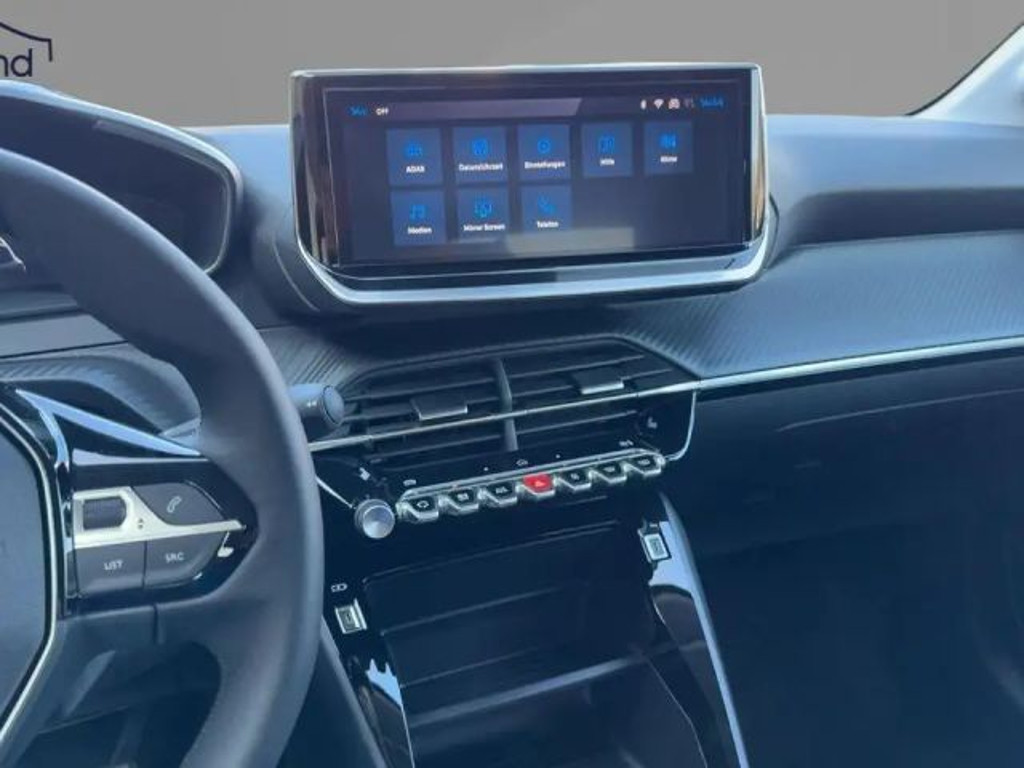 Peugeot e-208