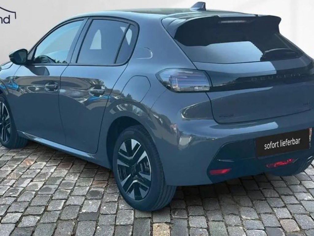 Peugeot e-208