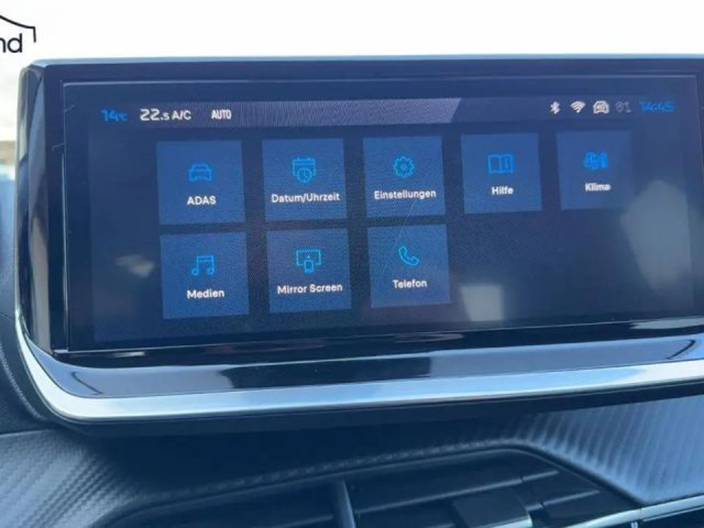 Peugeot e-208