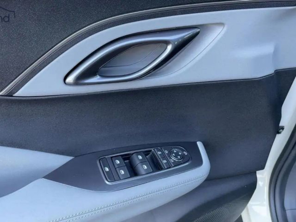 BYD Dolphin Surf