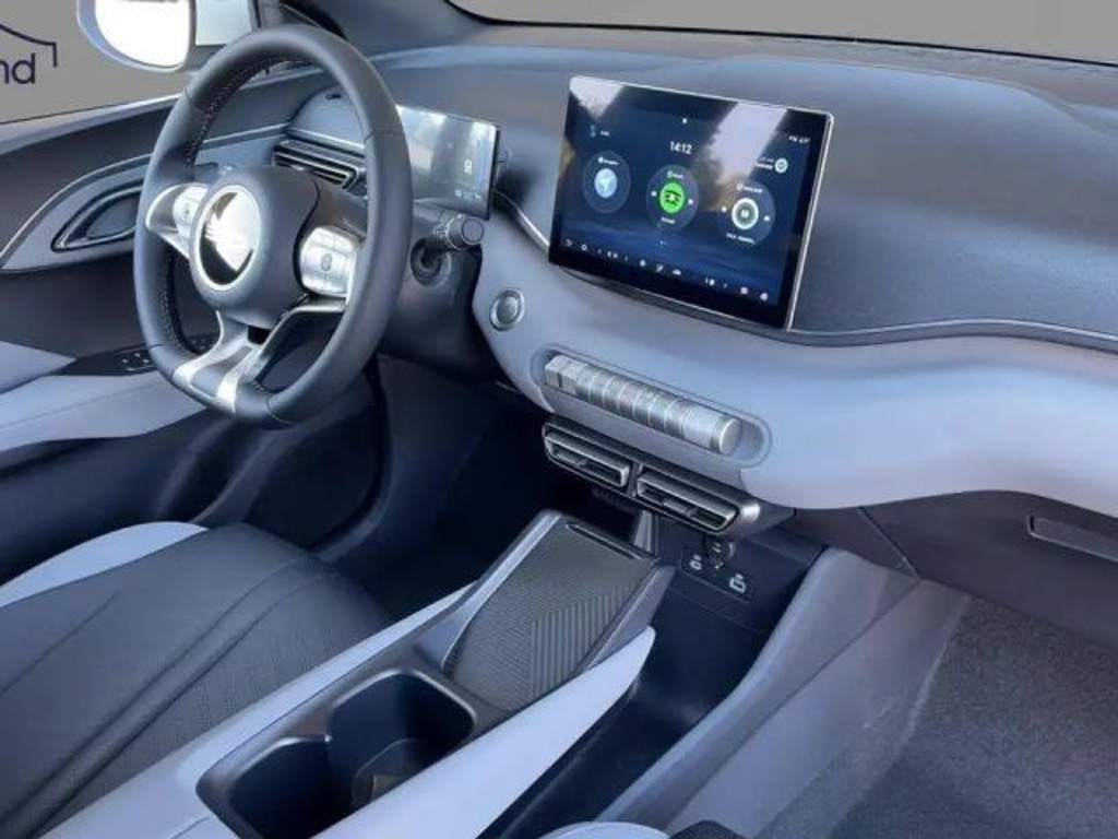 BYD Dolphin Surf