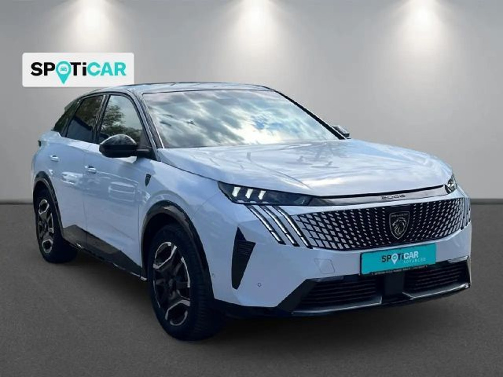 Peugeot E-3008