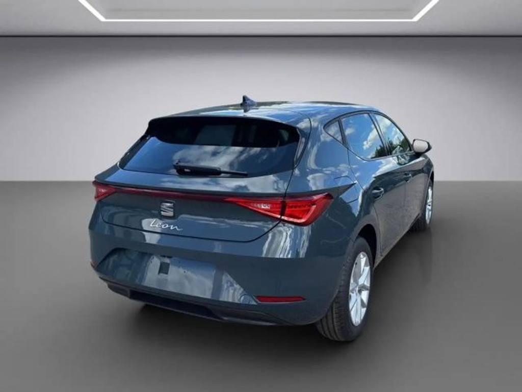 Seat Leon Road Edition SHZ KAMERA NAVI ACC FACEL. LED