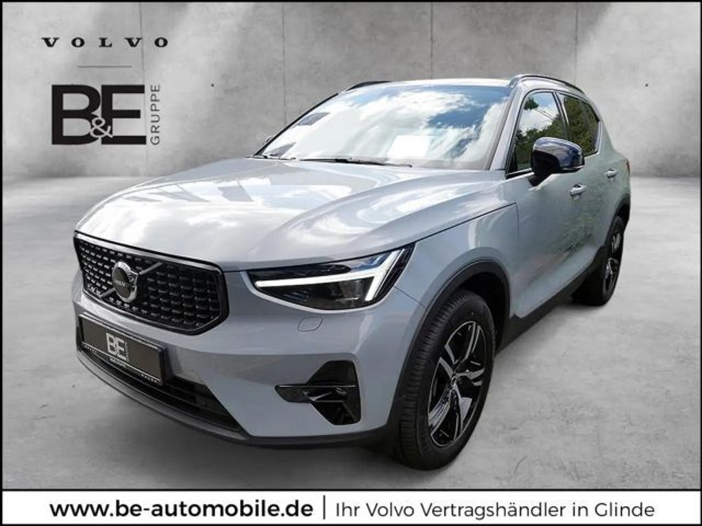 Volvo XC40 Plus Dark