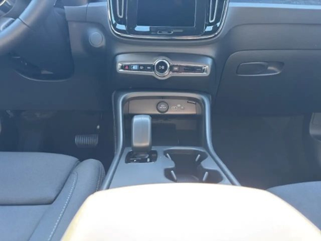 Volvo EX40
