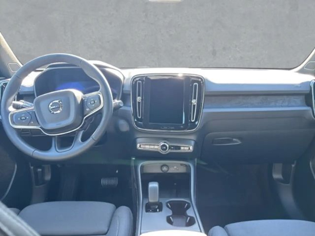 Volvo EX40