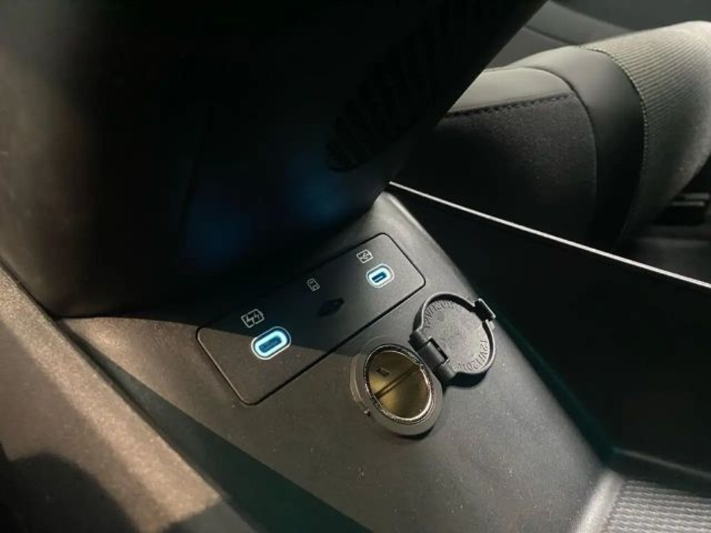 BYD Dolphin G
