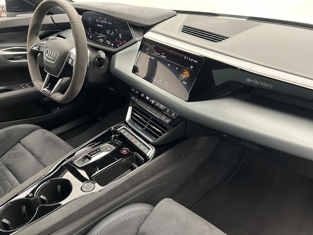Audi e-tron GT