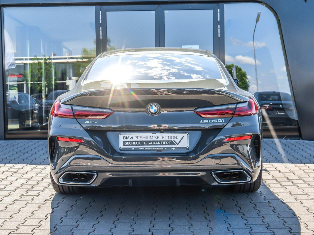 BMW M850