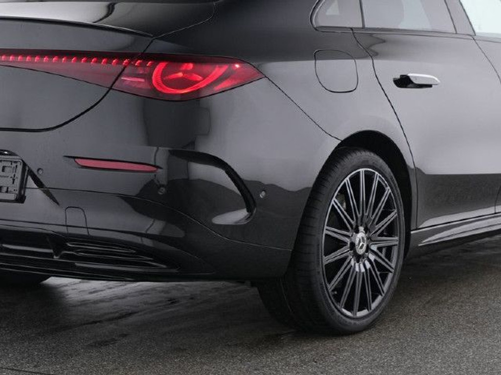 Mercedes-Benz CLA-Klasse CLA 250 AMG Line Sedan