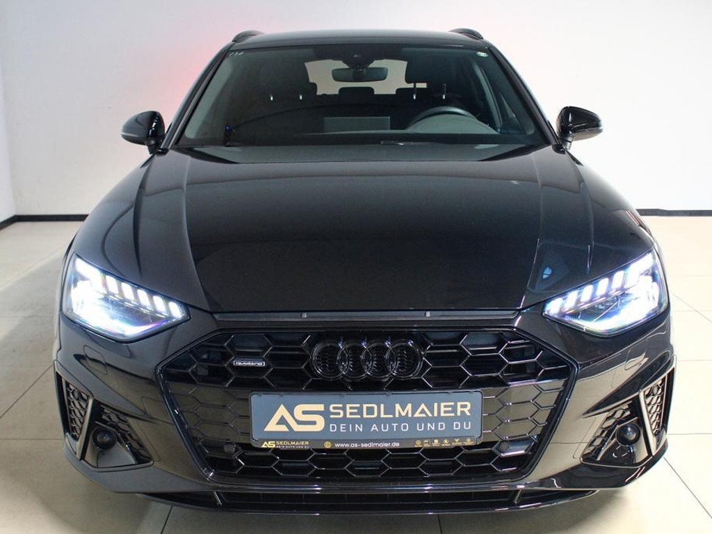 Audi A4 Avant Quattro S-Line 2.0 TFSI