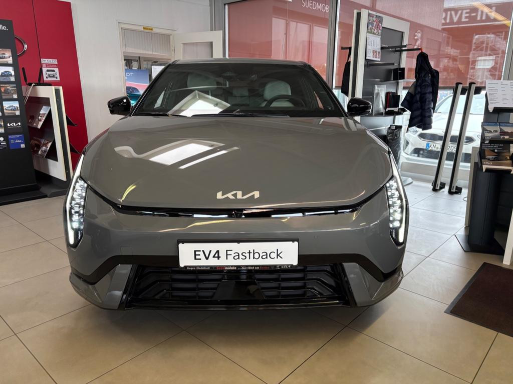 Kia EV4