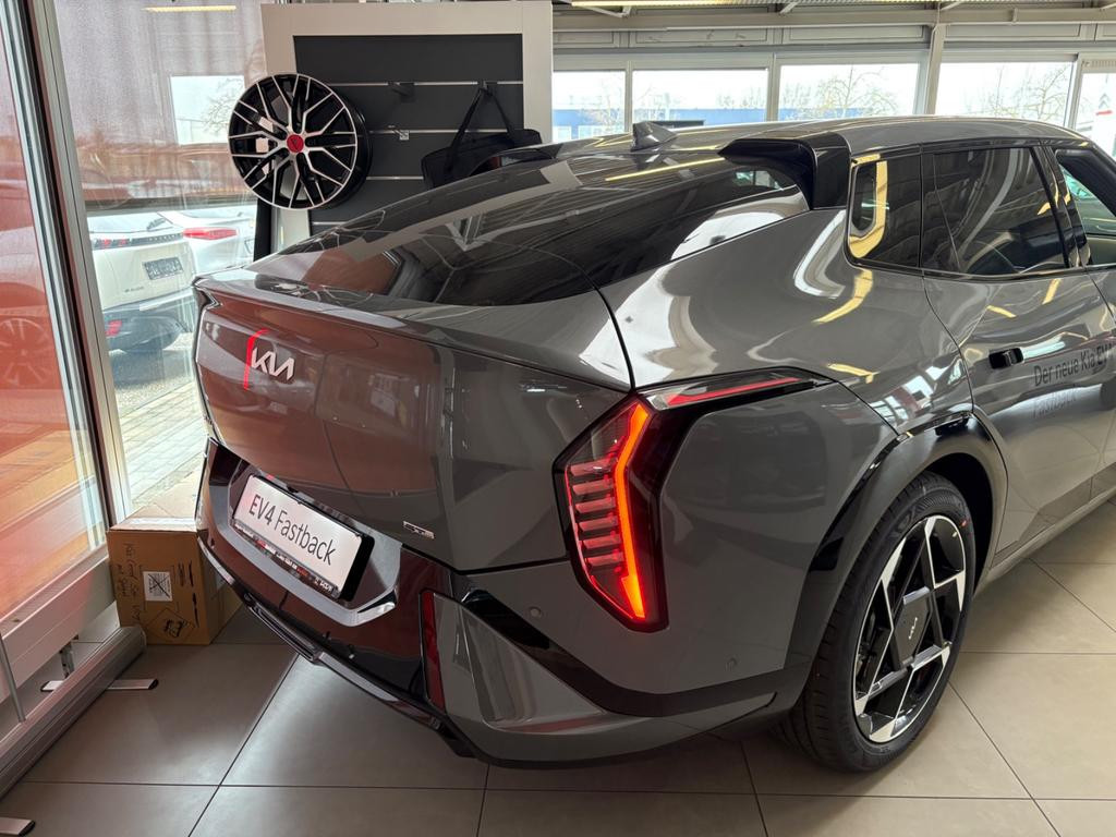 Kia EV4