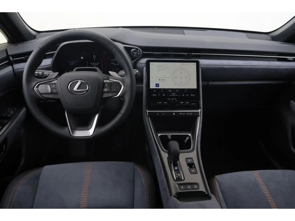 Lexus LBX