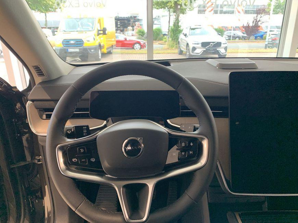 Volvo EX90