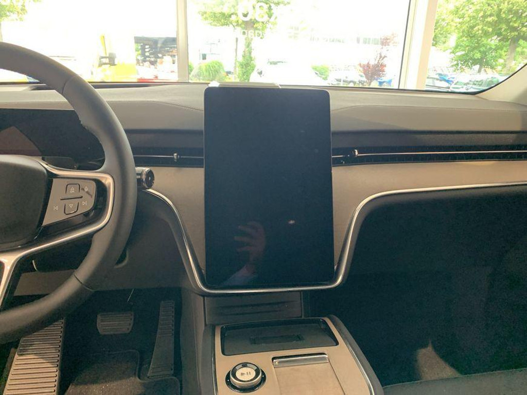 Volvo EX90