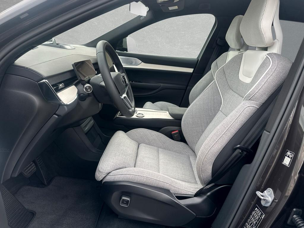 Volvo EX90